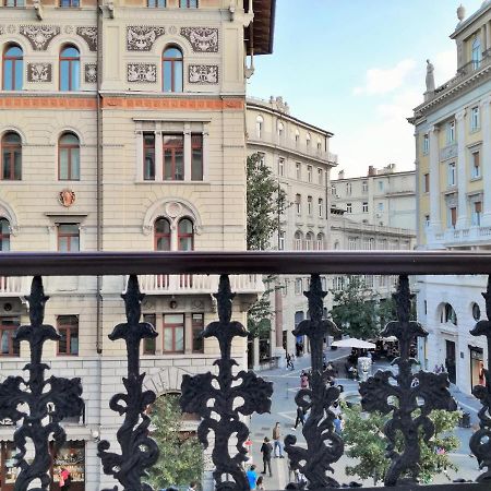 Trieste Center Rooms & Apartments - Fiori Di Триест Экстерьер фото