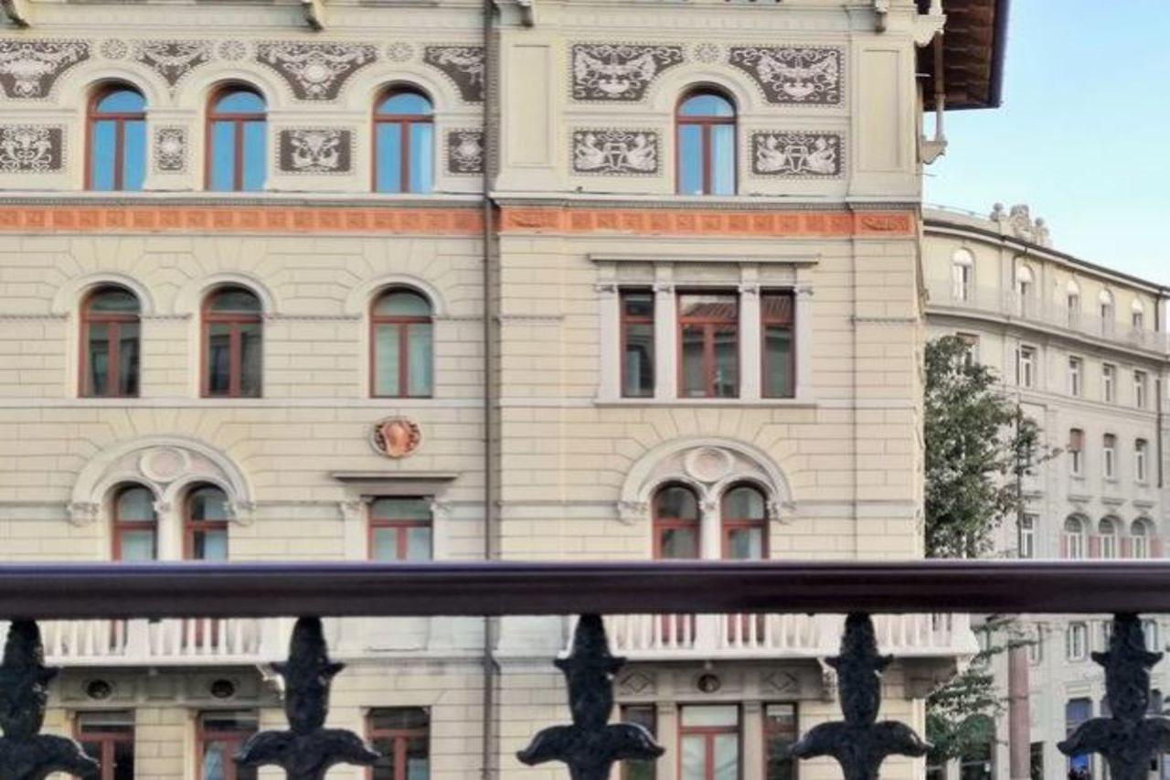 Trieste Center Rooms & Apartments - Fiori Di Триест Экстерьер фото